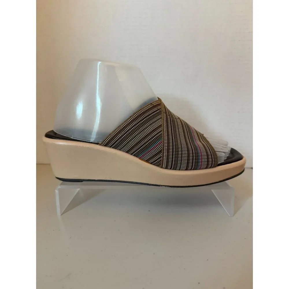 Donald Pliner‎ Wedge Slip-On Sandal Shoes Women US 7.5 Striped Comfort Spain